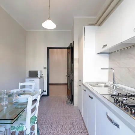 Hostdomus - Black Pearl Alassio