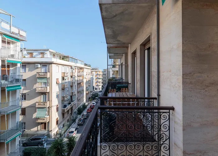 Hostdomus - Black Pearl Alassio