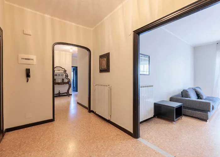 Hostdomus - Black Pearl * Alassio