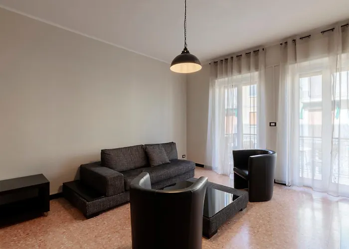 Hostdomus - Black Pearl