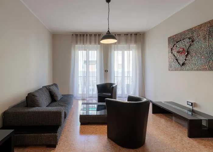 Apartment Hostdomus - Black Pearl